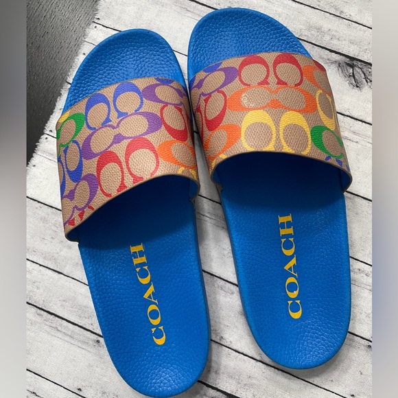 New COACH
Men's Signature Rainbow Logo Print Slides - Picture 2 of 10